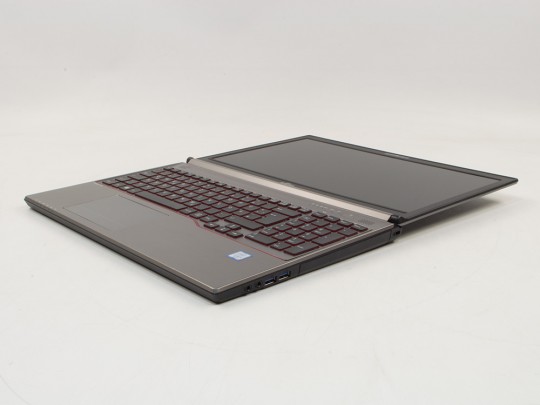 Fujitsu-Lifebook-E756-laptop-5-540x405-1